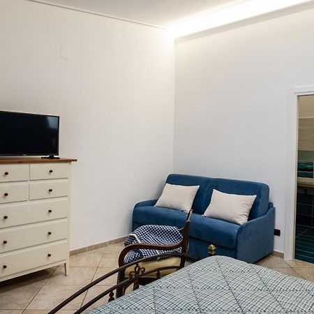 Ohana Bed And Breakfast Castellammare di Stabia Luaran gambar