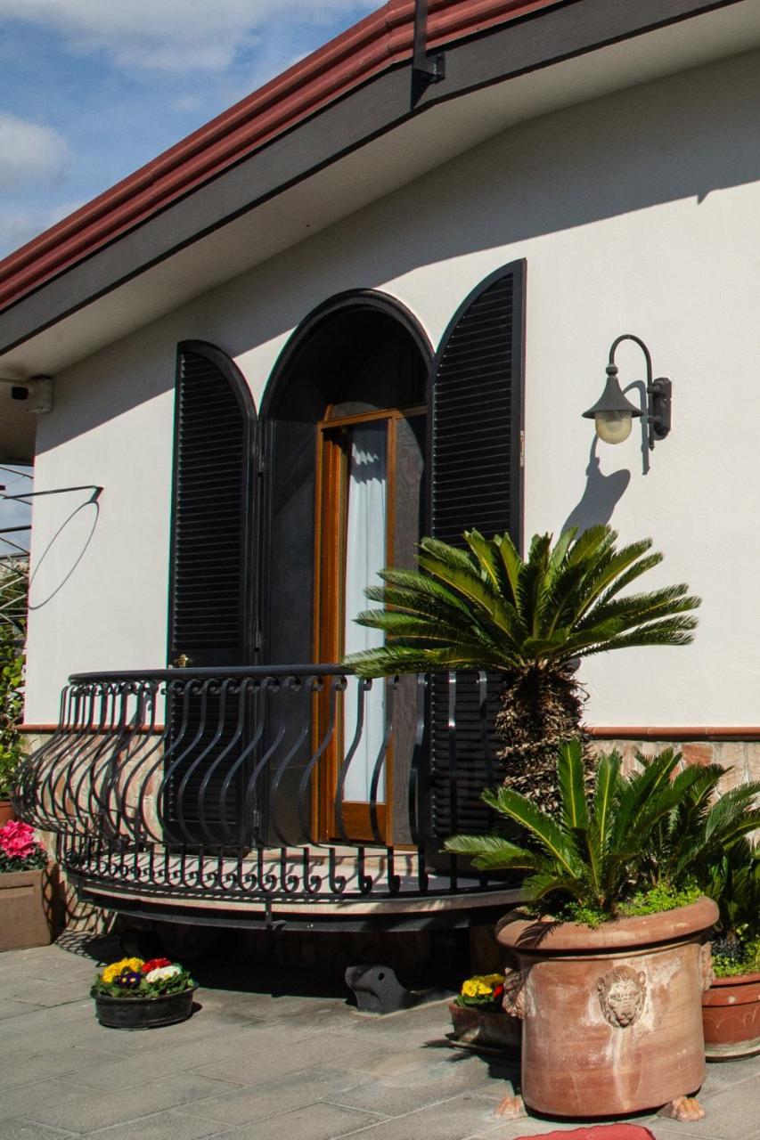 Ohana Bed And Breakfast Castellammare di Stabia Luaran gambar